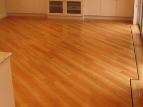 Luxury Vinyl Tiles - Wood - Amtico Signature Classic Oak With Border Vinyl - Superfloors Sydney